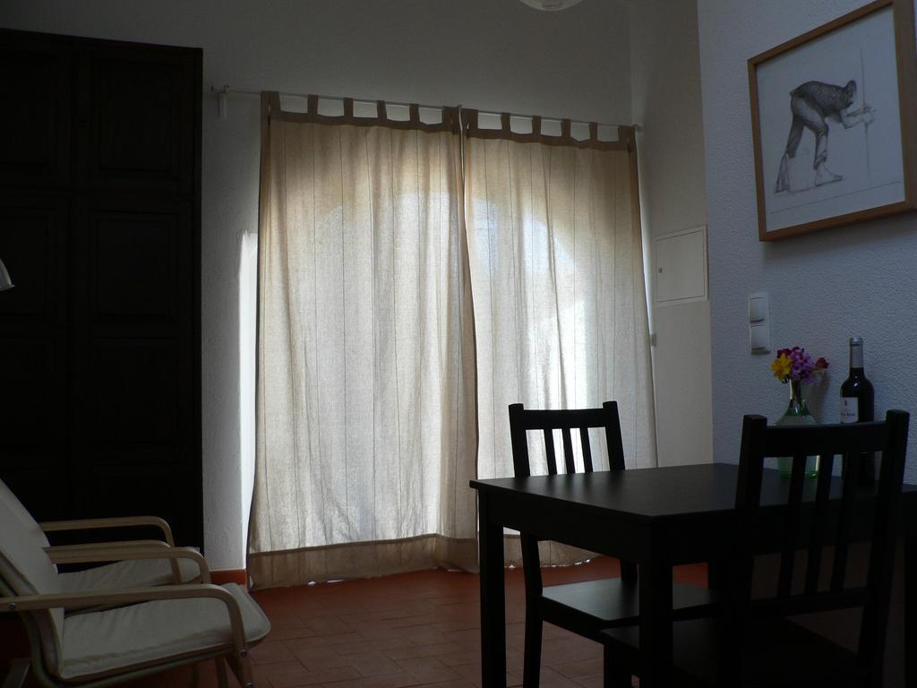 הוילה São João do Estoril Casa Do Hibisco מראה חיצוני תמונה