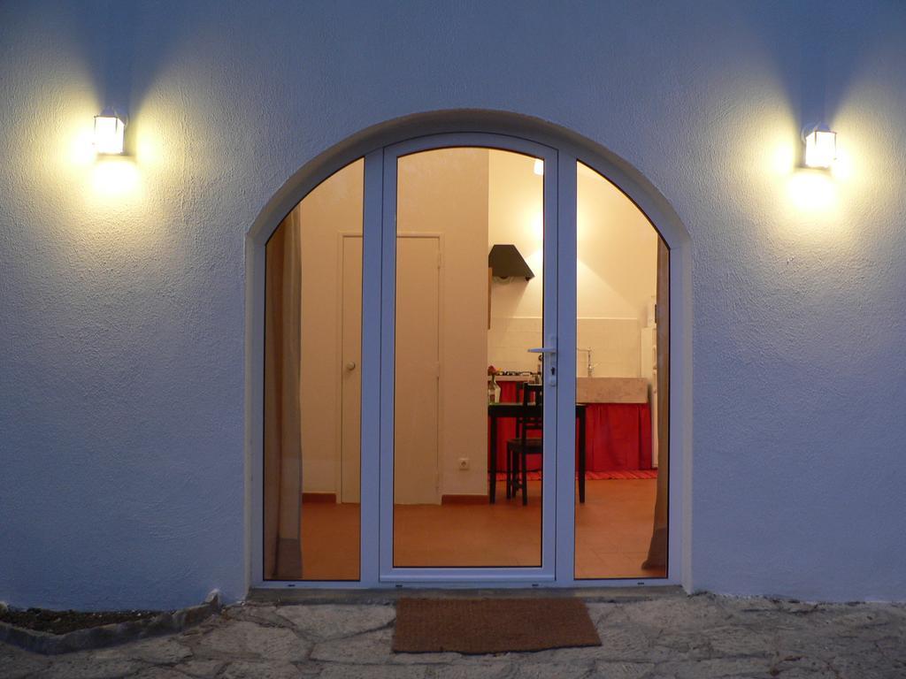 הוילה São João do Estoril Casa Do Hibisco מראה חיצוני תמונה